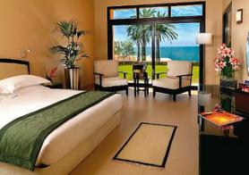 Emirátský hotel The Cove Rotana Resort - možnost ubytování