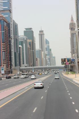 Dubajská silnice Sheikh Zayed Road