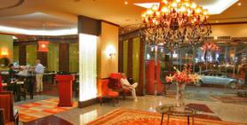 Recepce v dubajském hotelu Coral Oriental