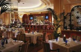 Dubajský hotel The Ritz Carlton Dubai s restaurací