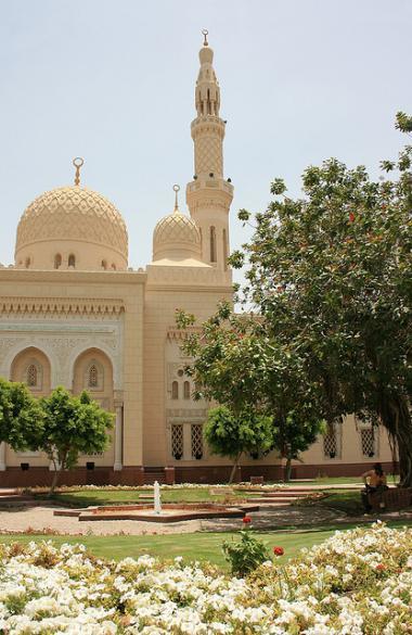 Dubaj a část mešity Jumeirah