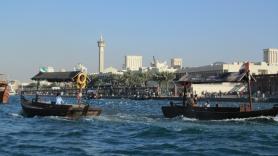 Dubai Creek - vodní taxi abra