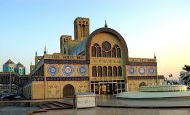 Emirátské obchodní centrum Blue Souk