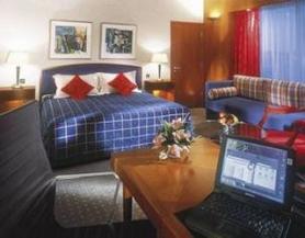 Dubajský hotel Jumeirah Emirates Towers - ubytování