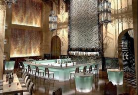 Dubajský hotel The Address Dubai Mall s barem