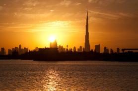 Západ Slunce v Dubaji, Emiráty
