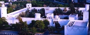 Abu Dhabi s palácem Al Hosn